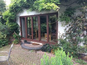 sliding doors closed