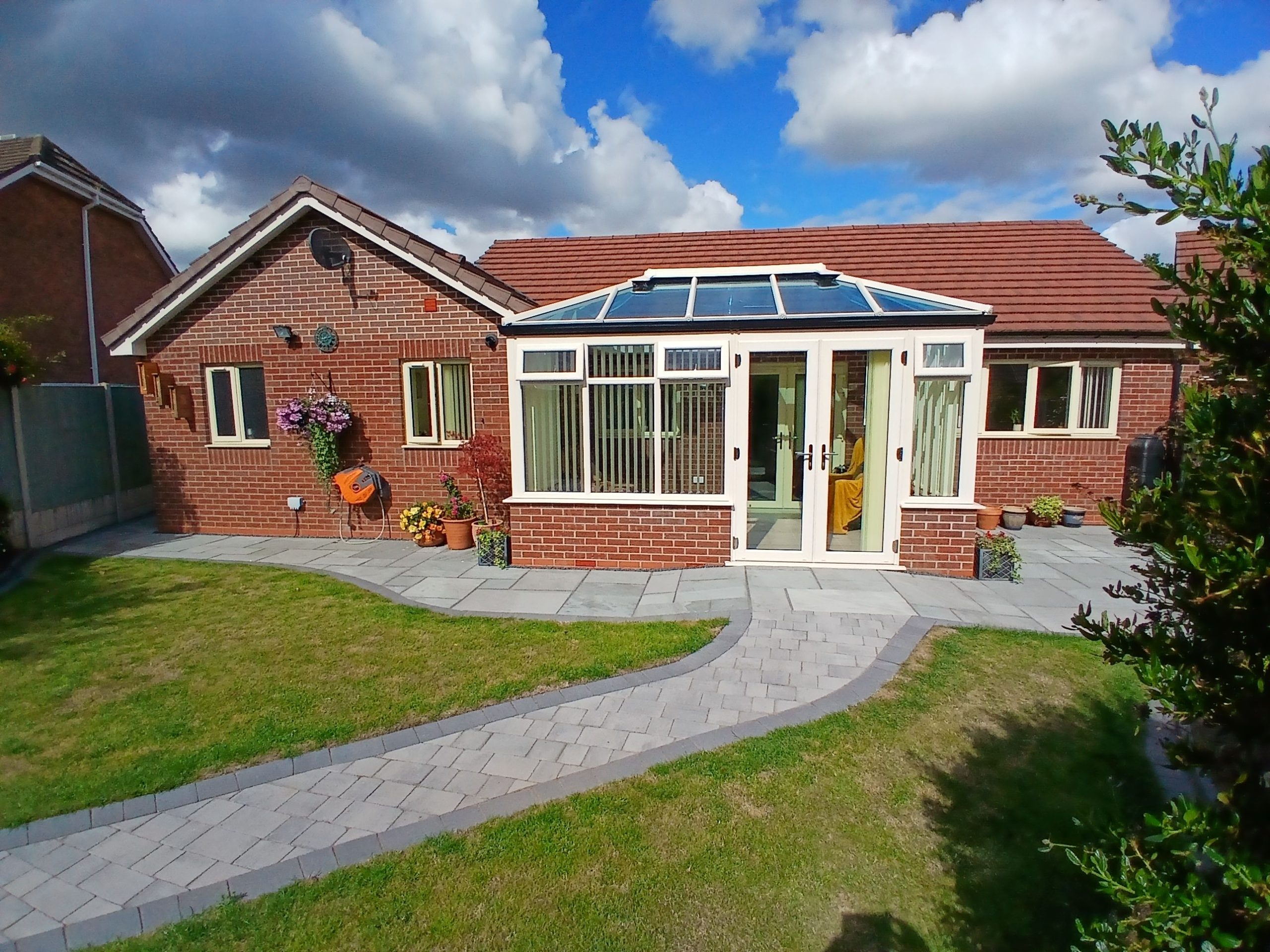 What is a Veranda | Key Features, Types & Benefits